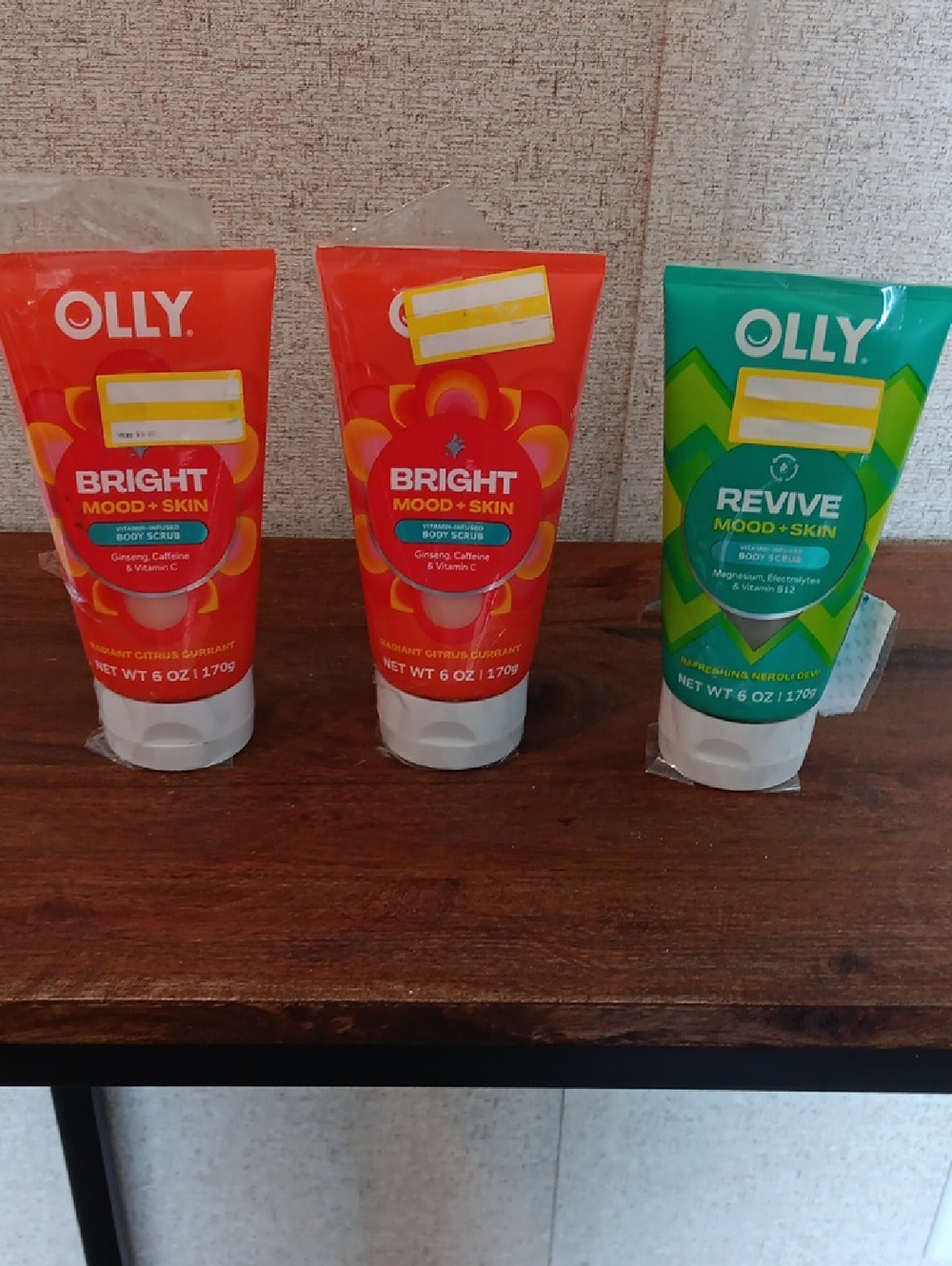 Bright & Revive Mood + Skin Body Scrub Duo - Red & Green
